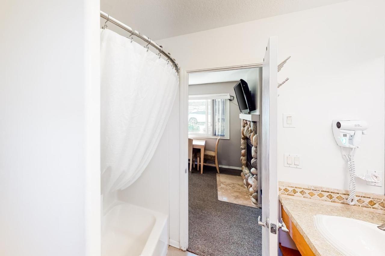 Sandals Inn | Oceanside Cabana Cannon Beach Εξωτερικό φωτογραφία